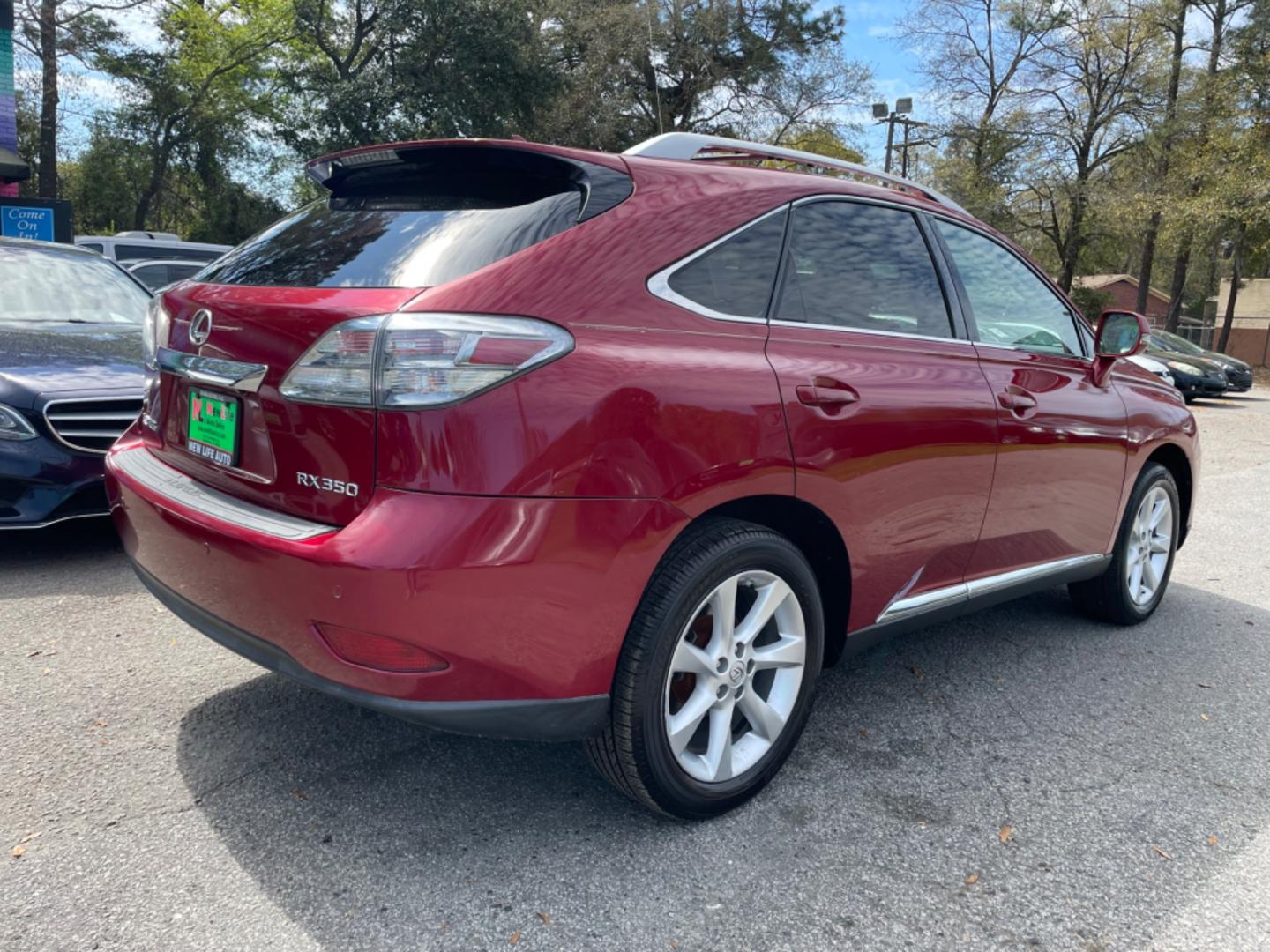 2010 RED LEXUS RX 350 BASE (2T2ZK1BAXAC) with an 3.5L engine, Automatic transmission, located at 5103 Dorchester Rd., Charleston, SC, 29418-5607, (843) 767-1122, 36.245171, -115.228050 - Photo#6